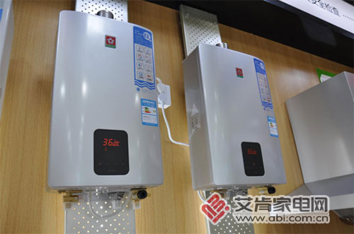 艾肯家电网：《樱花Q智恒温燃气热水器：拒绝“忽冷忽热”》